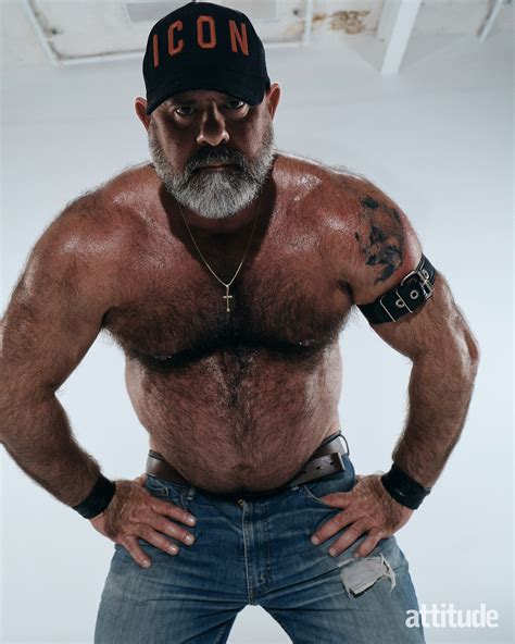 muscle bear ass|BearHotel